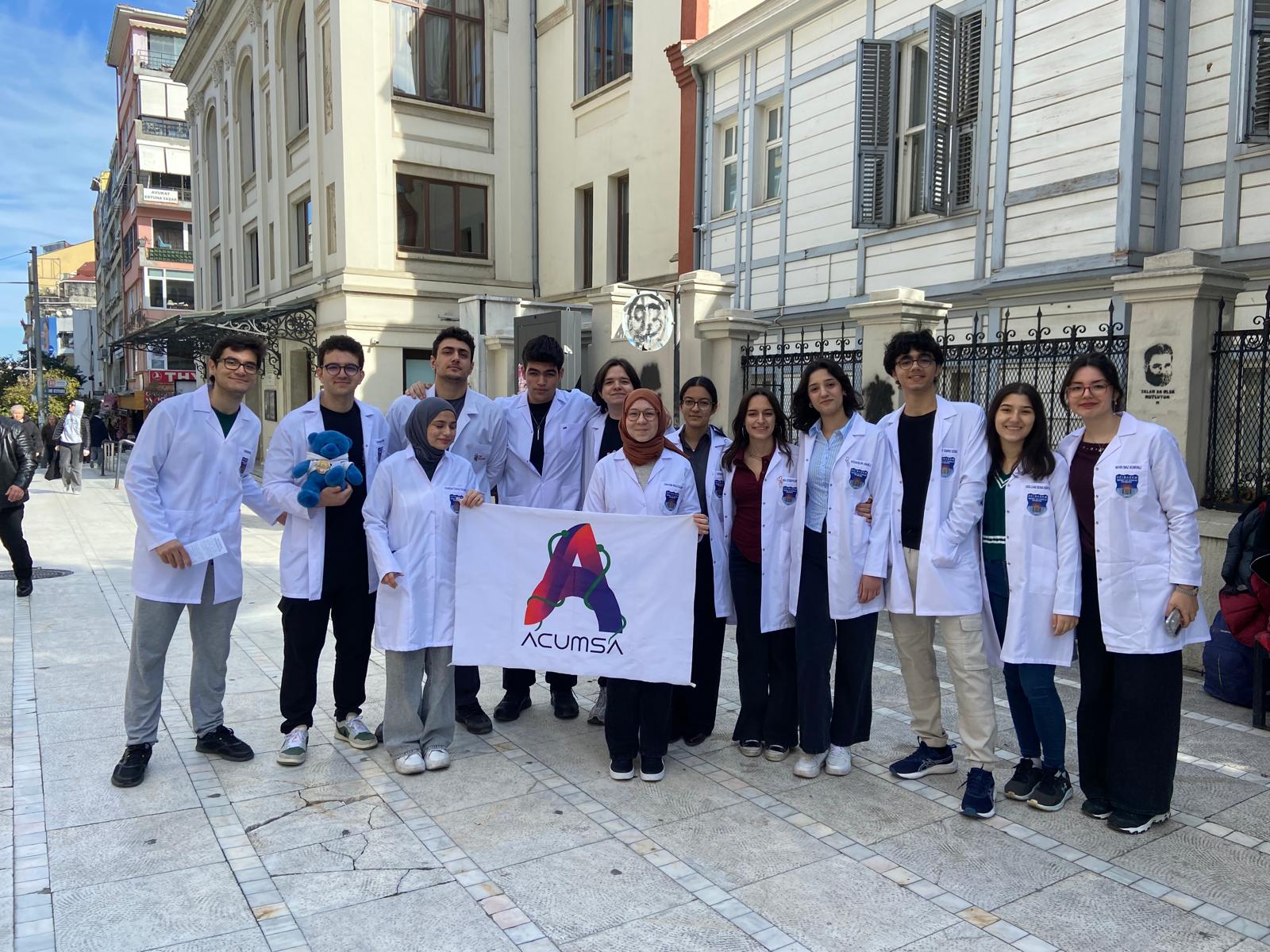 Doktor adaylarından aşı farkındalığı etkinliği